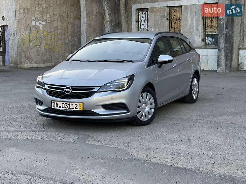 Opel Astra 2019