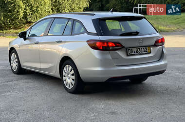 Универсал Opel Astra 2019 в 