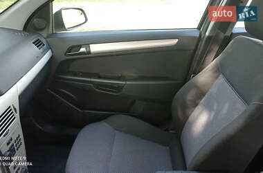 Универсал Opel Astra 2008 в 