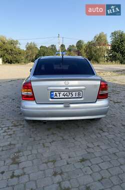 Седан Opel Astra 2000 в 
