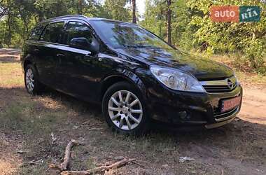 Універсал Opel Astra 2009 в Золотоноші