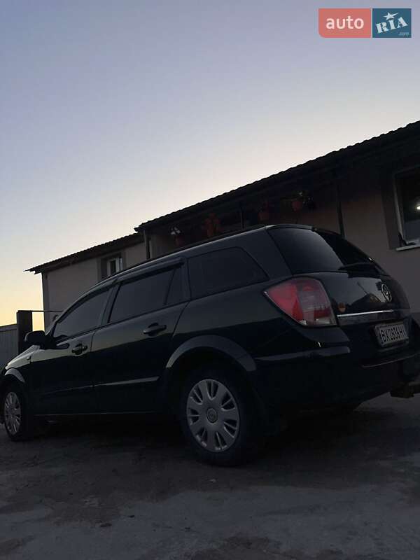 Универсал Opel Astra 2004 в Хмельницком