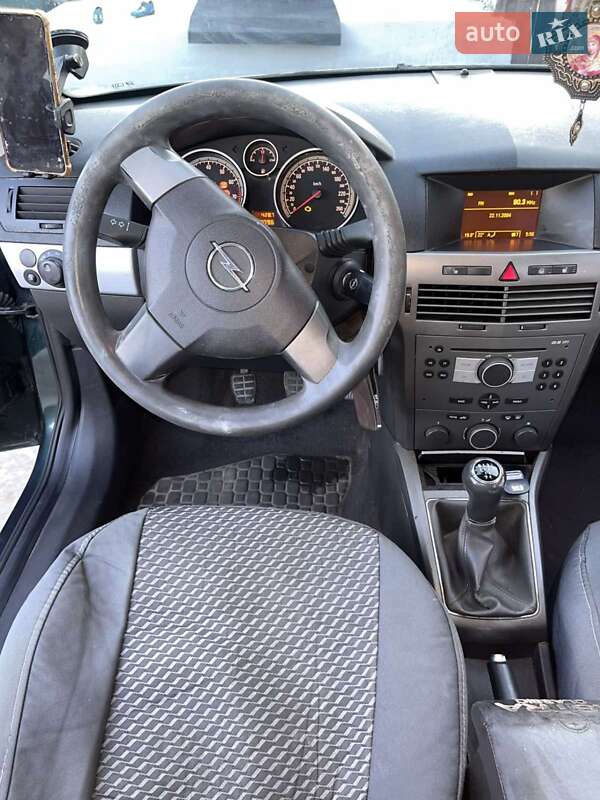 Универсал Opel Astra 2004 в Хмельницком