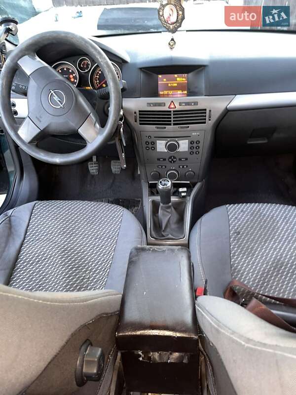 Универсал Opel Astra 2004 в Хмельницком