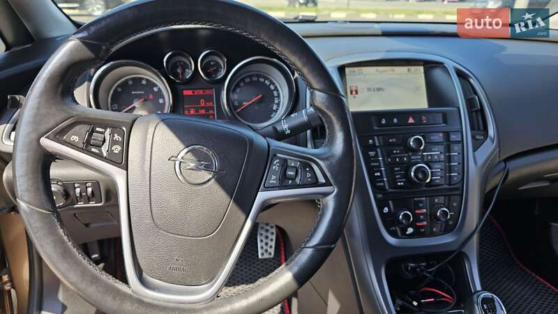 Седан Opel Astra 2012 в Луцке фото 12 Седан Opel Astra 2012 в Луцке