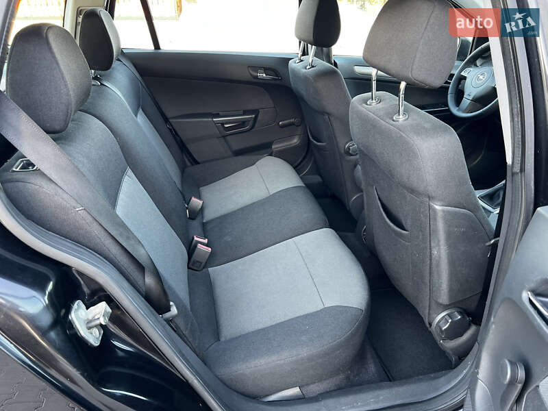 Універсал Opel Astra 2005 в Вінниці