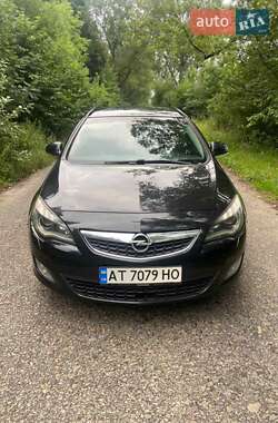 Універсал Opel Astra 2012 в Калуші