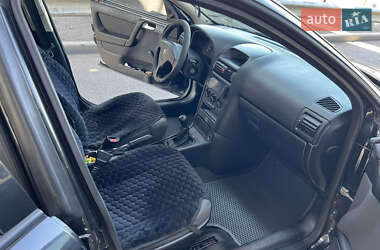 Седан Opel Astra 2006 в 