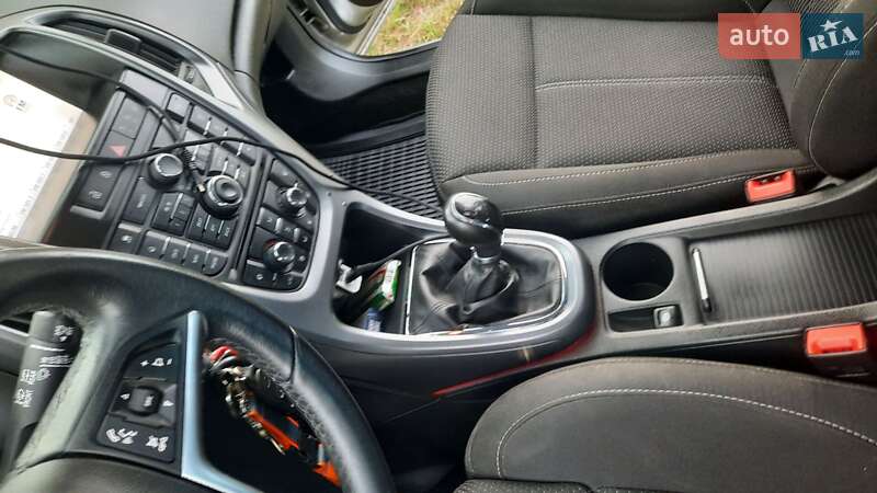 Универсал Opel Astra 2015 в Житомире фото 25 Универсал Opel Astra 2015 в Житомире