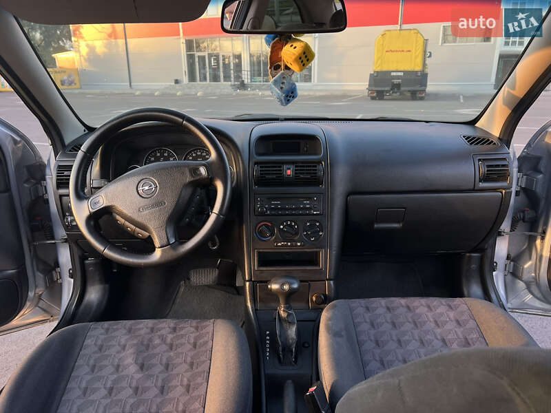 Хэтчбек Opel Astra 2002 в Киеве