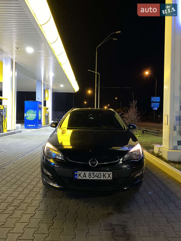 Opel Astra 2012