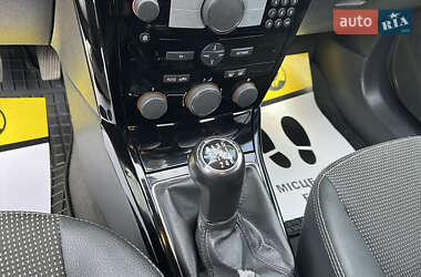 Универсал Opel Astra 2009 в 