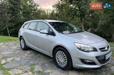 Универсал Opel Astra 2013 в 
