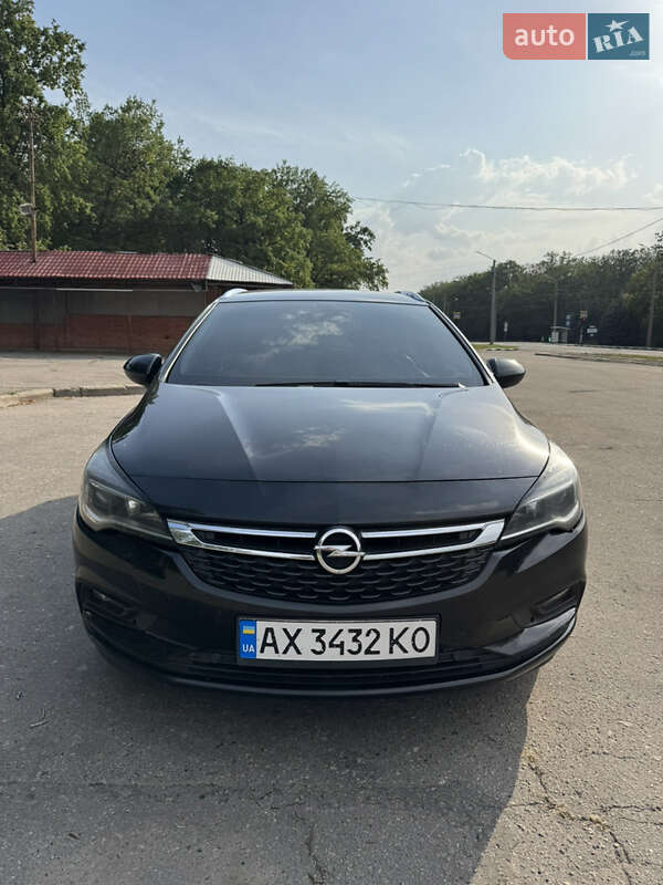 Opel Astra 2016
