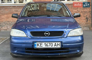 Седан Opel Astra 2008 в Днепре