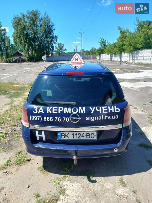 Универсал Opel Astra 2005 в Вараше фото 3 Универсал Opel Astra 2005 в Вараше
