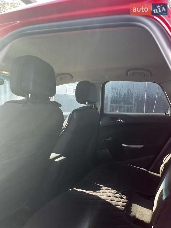 Универсал Opel Astra 2011 в Коломые