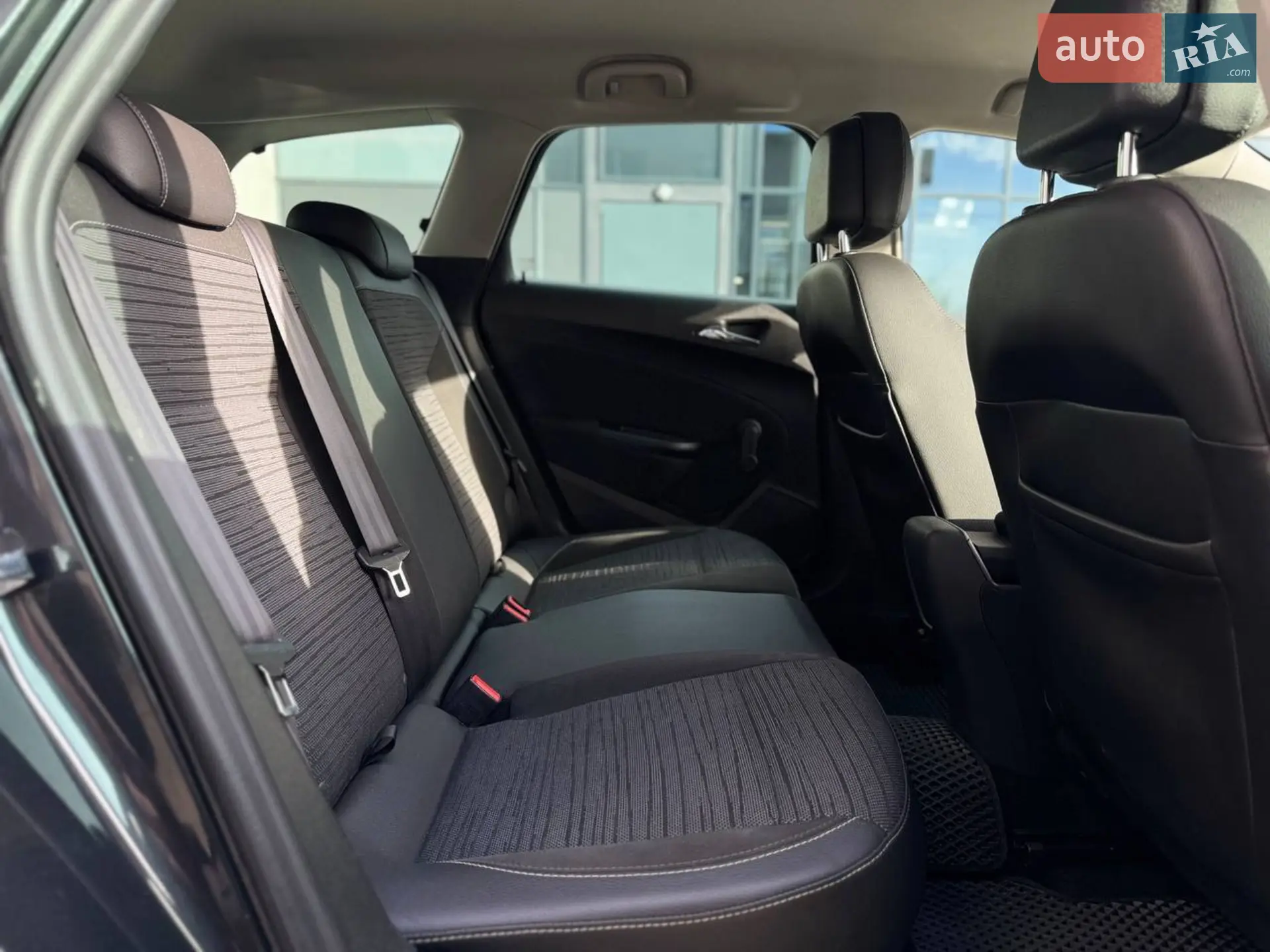 2015 Opel Astra - мініатюра 14