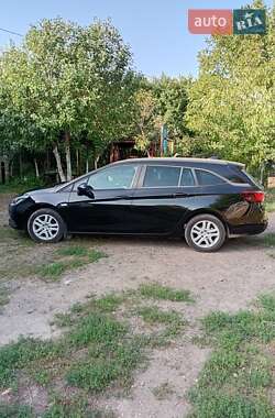 Универсал Opel Astra 2017 в 