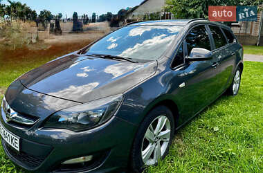 Opel Astra 2014