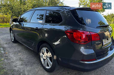 Универсал Opel Astra 2014 в 