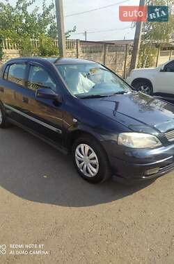 Хэтчбек Opel Astra 2003 в Кривом Роге