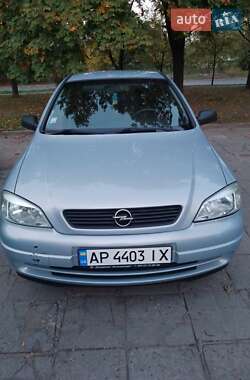 Седан Opel Astra 2004 в 