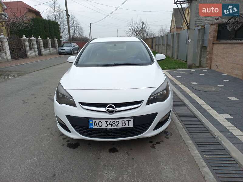 Opel Astra 2014