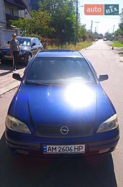 Седан Opel Astra 2003 в 
