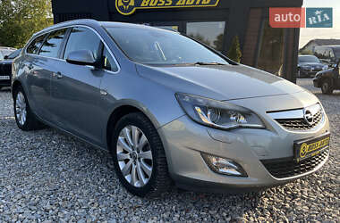 Opel Astra 2011