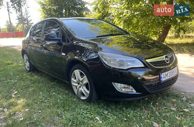 Хетчбек Opel Astra 2010 в Коростені