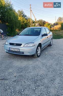 Седан Opel Astra 2005 в Запоріжжі