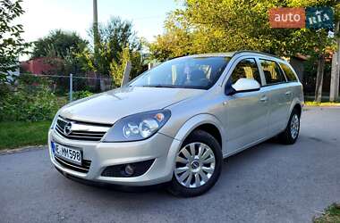 Универсал Opel Astra 2010 в Хмельницком