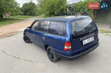 Универсал Opel Astra 1992 в 