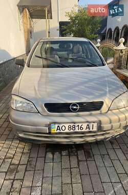 Седан Opel Astra 2007 в Межгорье