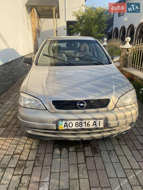 Opel Astra 2007
