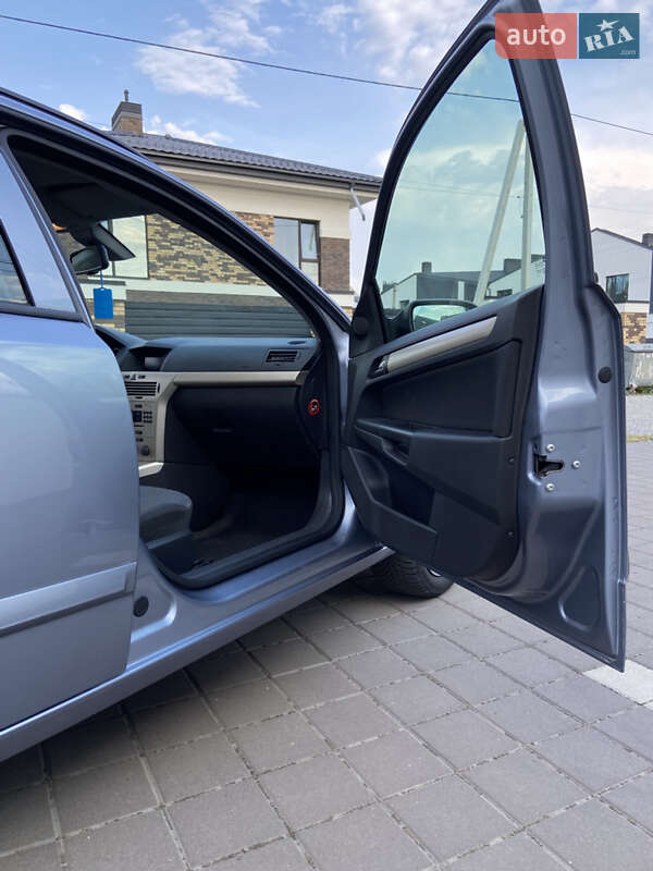 Универсал Opel Astra 2008 в Белой Церкви