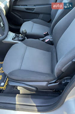 Универсал Opel Astra 2006 в 