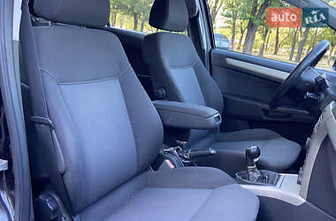 Универсал Opel Astra 2007 в 