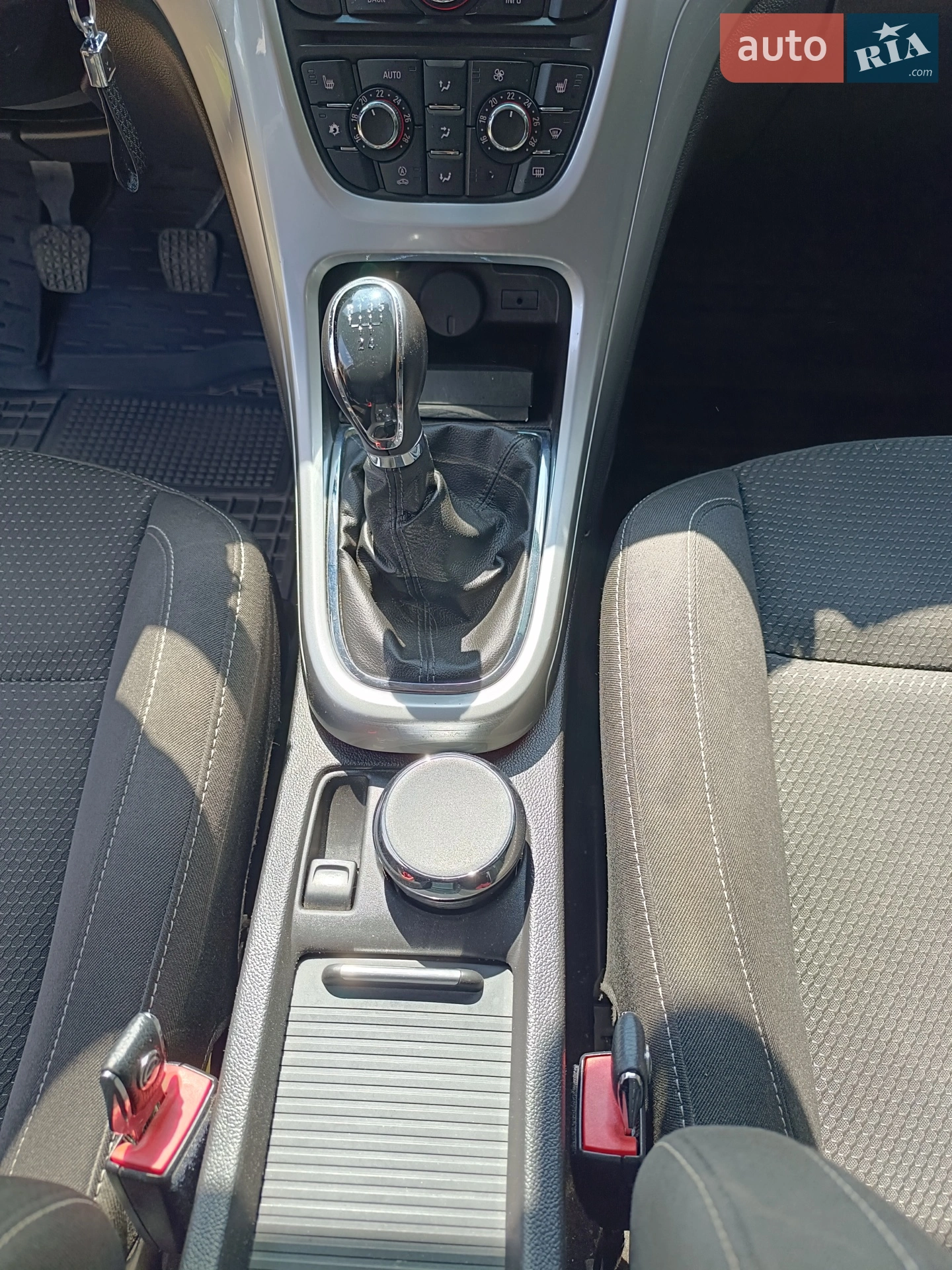 2010 Opel Astra - мініатюра 10