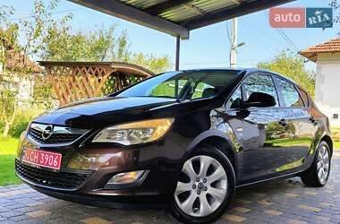 Хетчбек Opel Astra 2013 в Бориславі