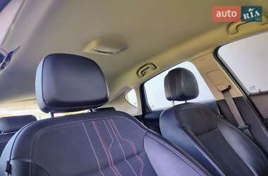 Хетчбек Opel Astra 2013 в 