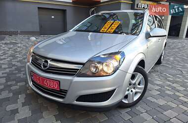 Opel Astra 2010 Opel Astra 2010