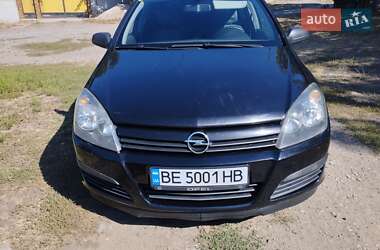 Хэтчбек Opel Astra 2005 в Первомайске