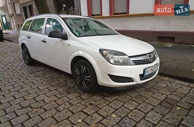 Универсал Opel Astra 2010 в Белой Церкви