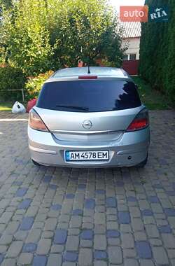Хэтчбек Opel Astra 2007 в 