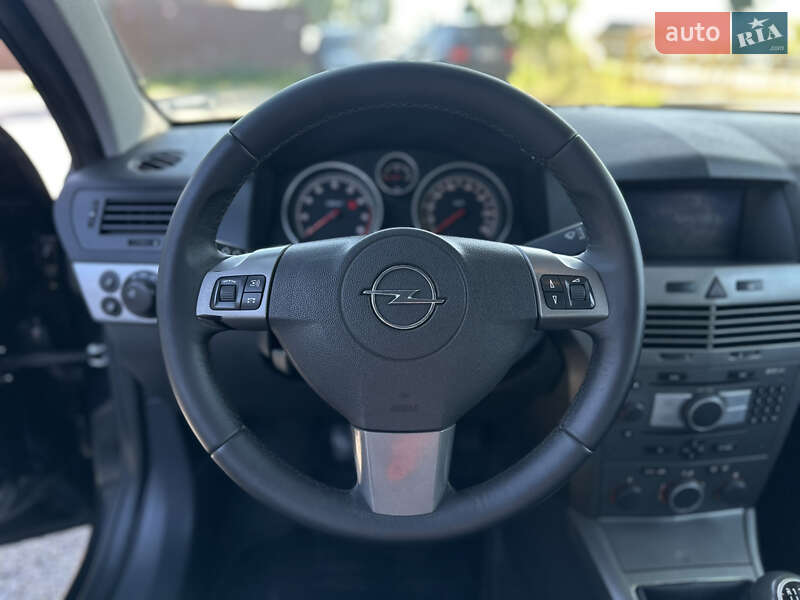 Универсал Opel Astra 2006 в Виннице