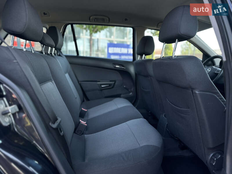 Универсал Opel Astra 2006 в Виннице