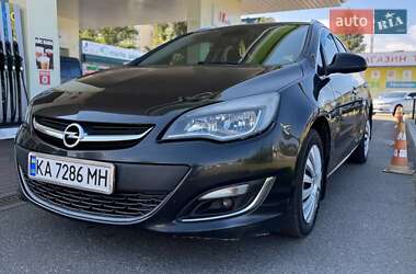 Универсал Opel Astra 2013 в Киеве