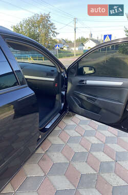 Хэтчбек Opel Astra 2006 в 
